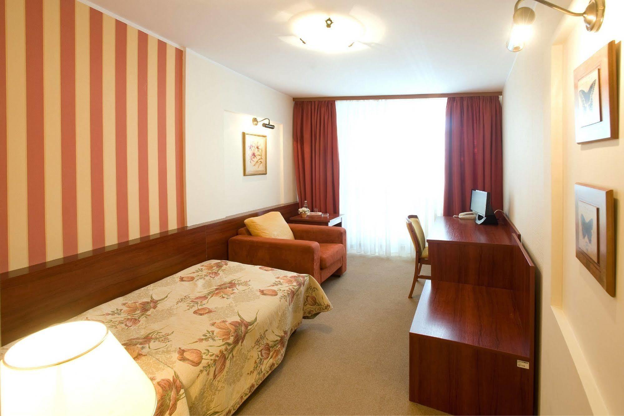 Hotel Dal 그단스크 외부 사진